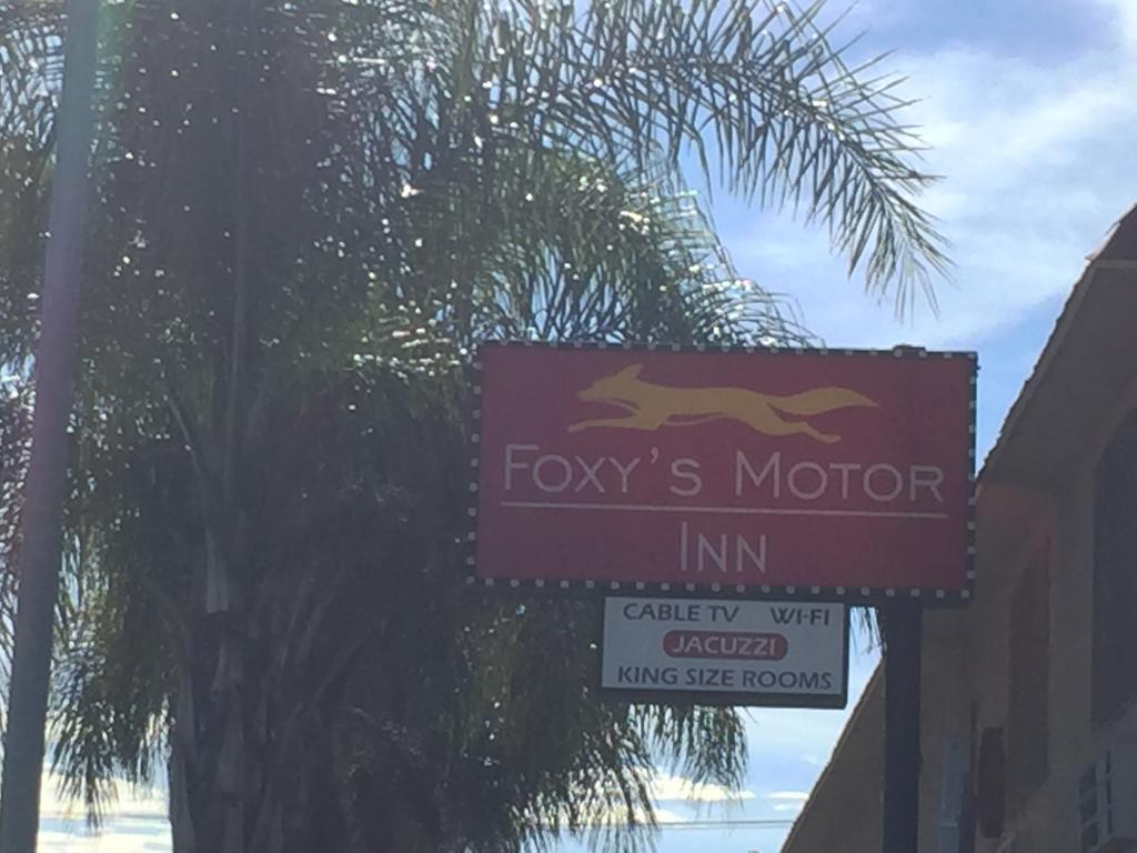 Foxy's Motor On Florence & Hoover St Motel Los Ángeles